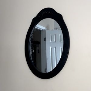 Vintage Black Mirror 🖤